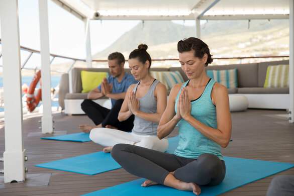 Crystal Cruises - Crystal Esprit - Wellness - Yoga _1_.jpg